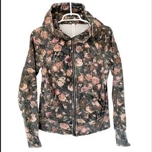 LULULEMON Scuba hoodie size 6 grey pink frosted rose multi jacket floral